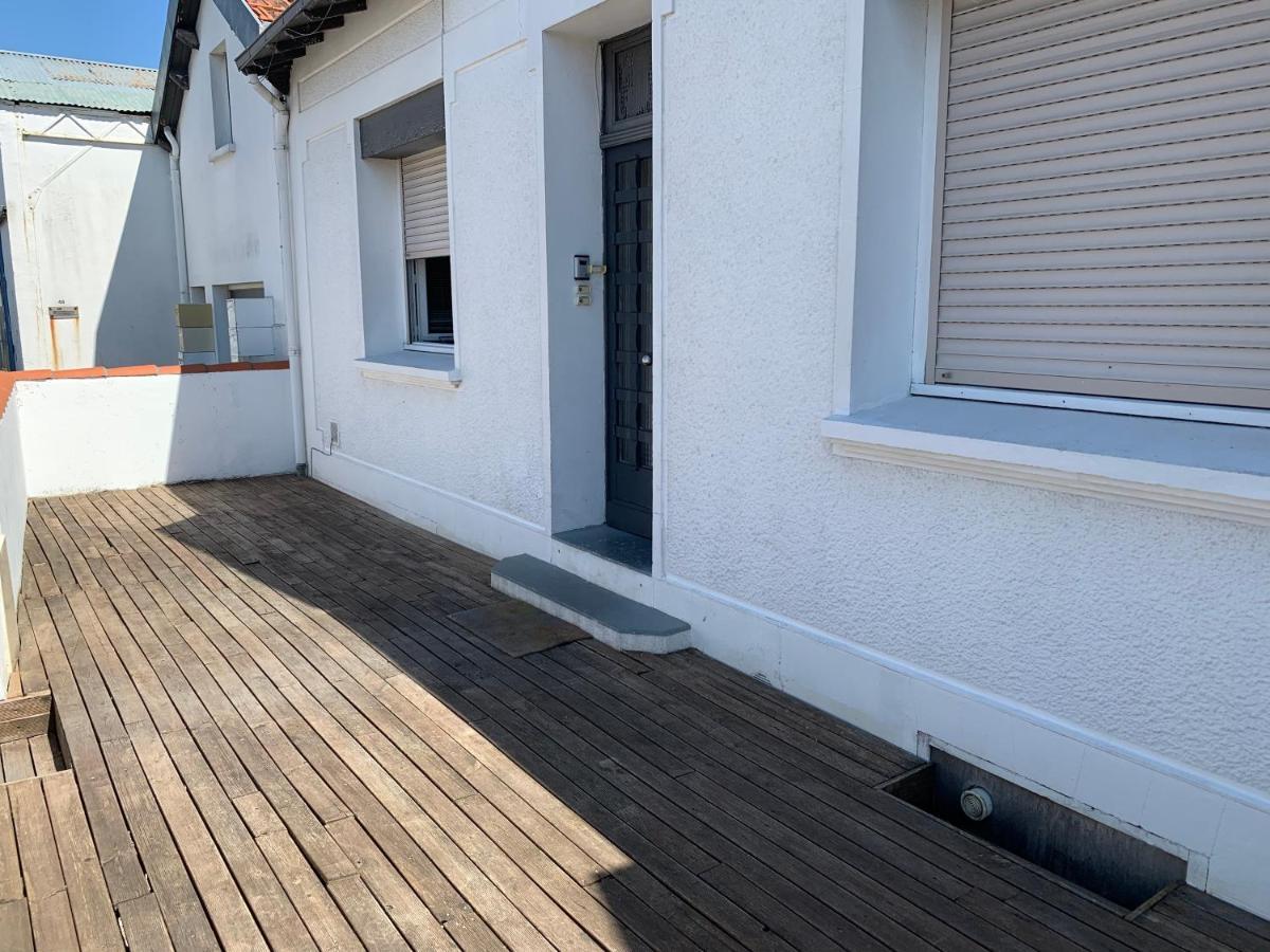 Appartement Tout Confort En Mezzanine A 20Mn A Pied Du Centre-Ville Avec Tv Et Wifi La Rochelle  Eksteriør billede